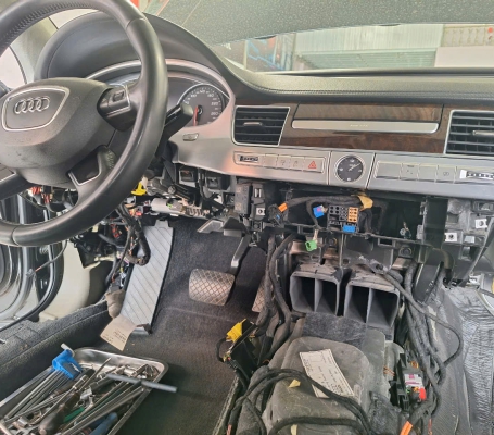 Hình ảnh sửa chữa điện lạnh của Phạm Duy Auto